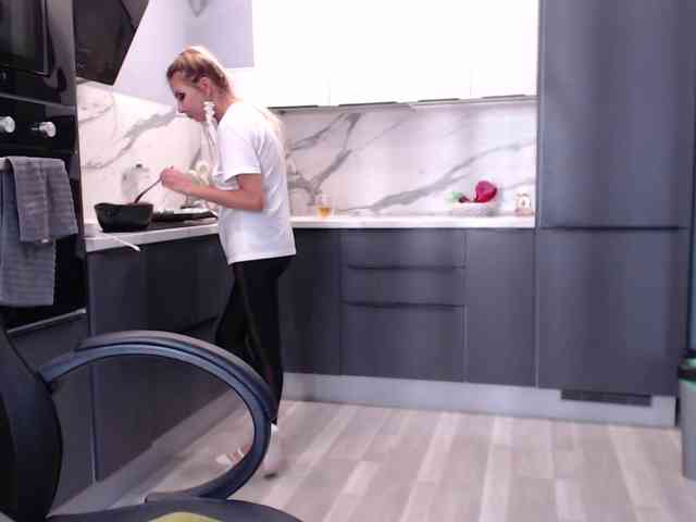 blondalina webcam