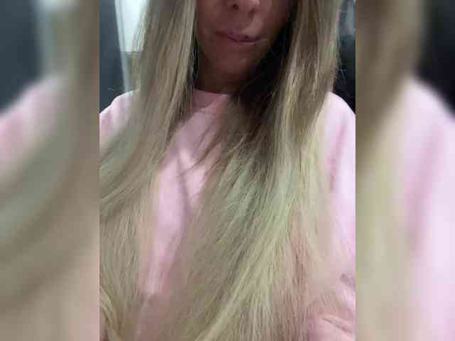 blondalina webcam