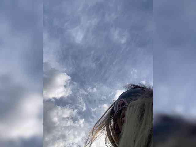 blondalina webcam