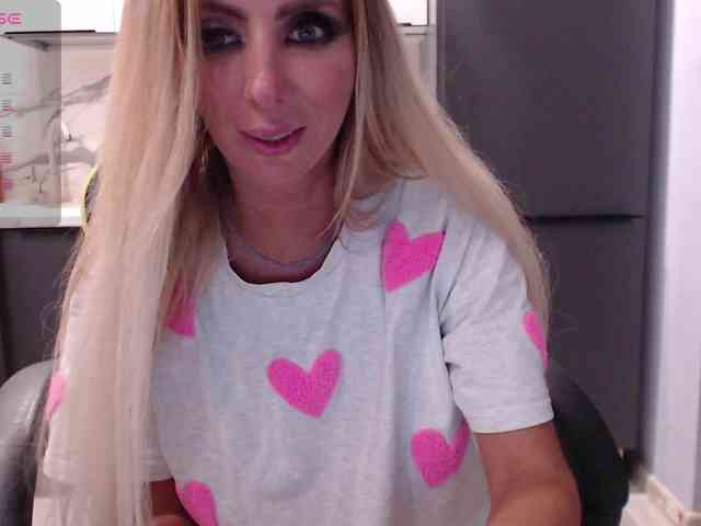 blondalina webcam