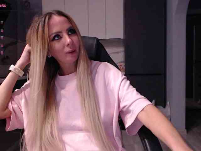 Модель: blondalina