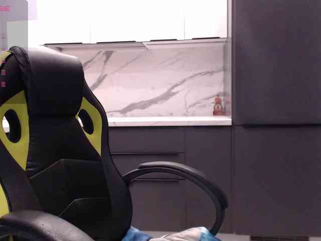 blondalina webcam