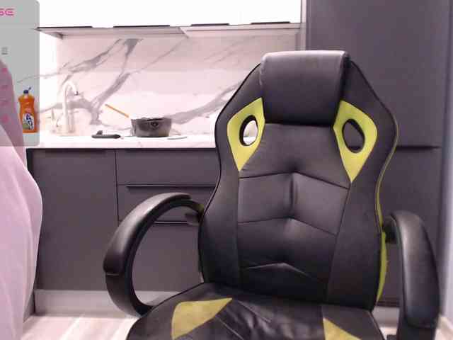 blondalina webcam