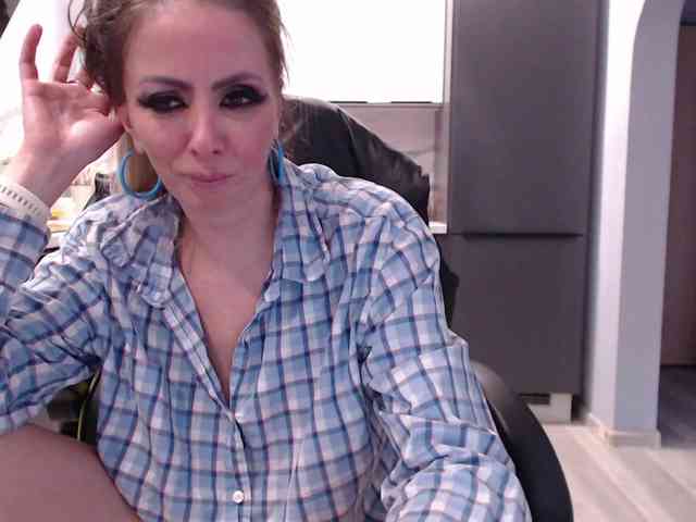 blondalina webcam