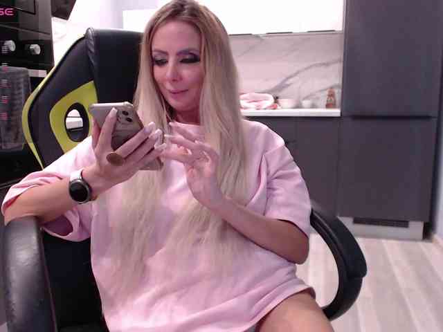 blondalina webcam