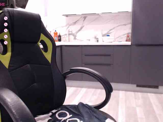 blondalina webcam