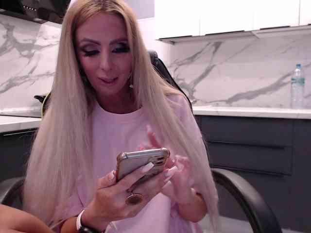 blondalina webcam