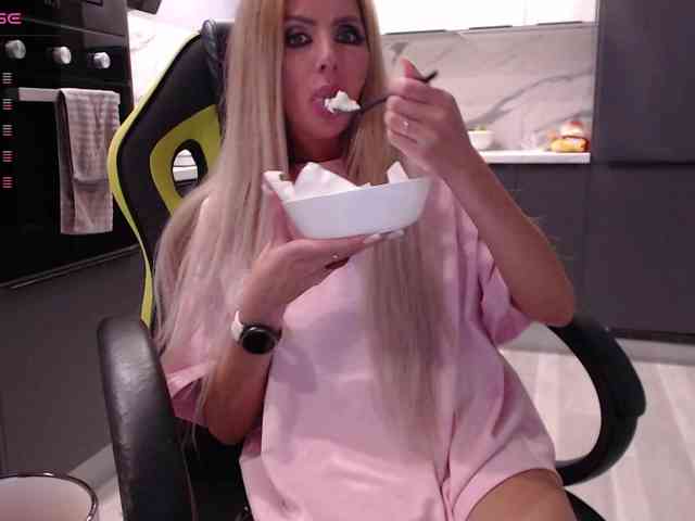 blondalina blondalina