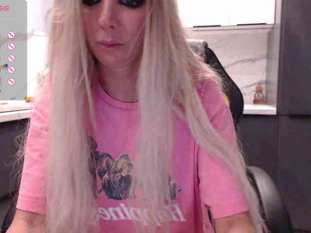 blondalina webcam