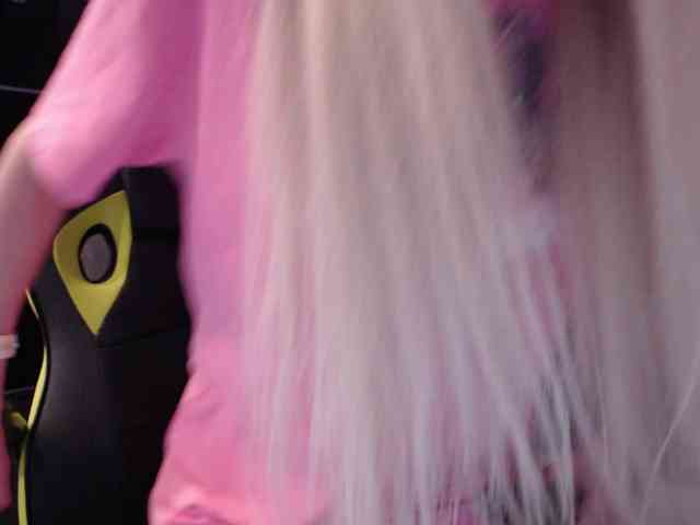 blondalina webcam