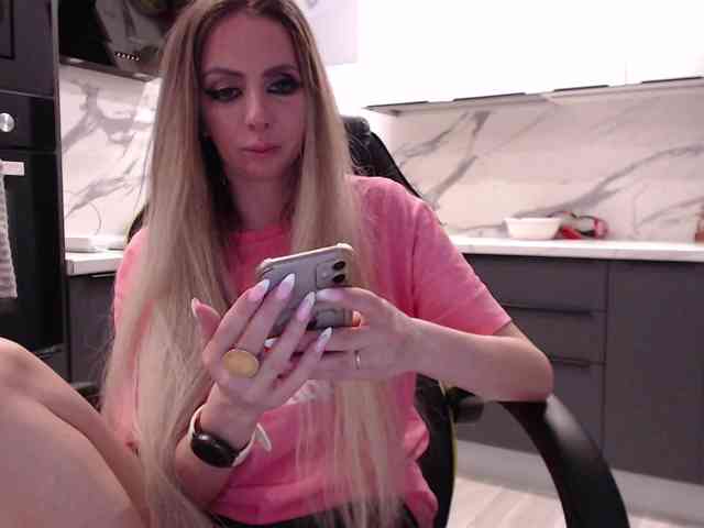 blondalina webcam