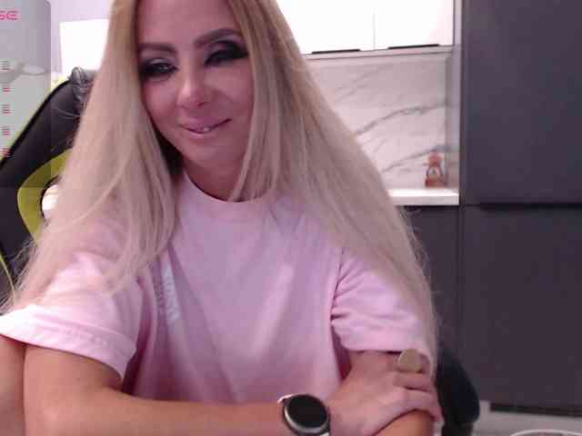 blondalina webcam