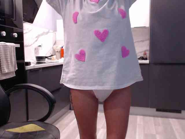 blondalina Live Webcam on BongaCams
