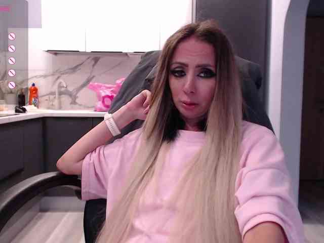 blondalina webcam