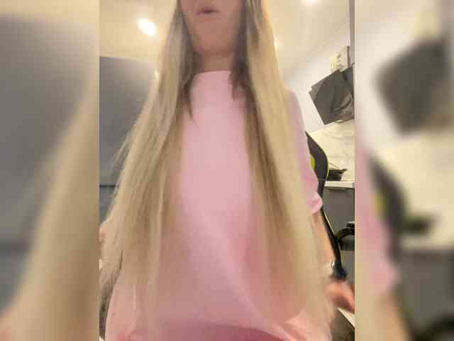 blondalina webcam