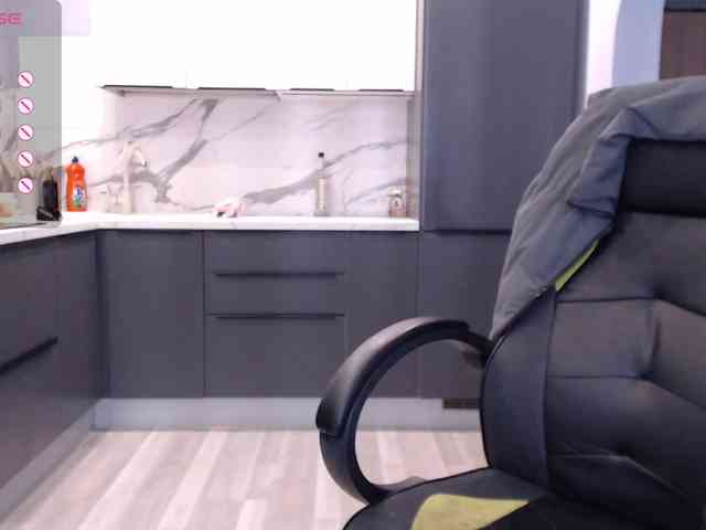 blondalina webcam