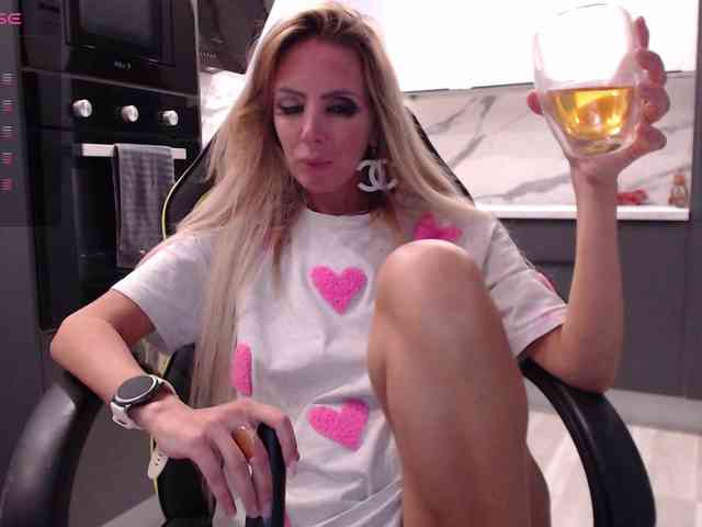 blondalina webcam