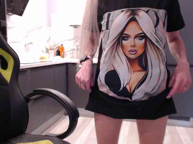 blondalina webcam