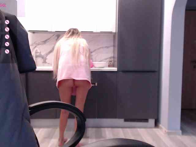 blondalina webcam