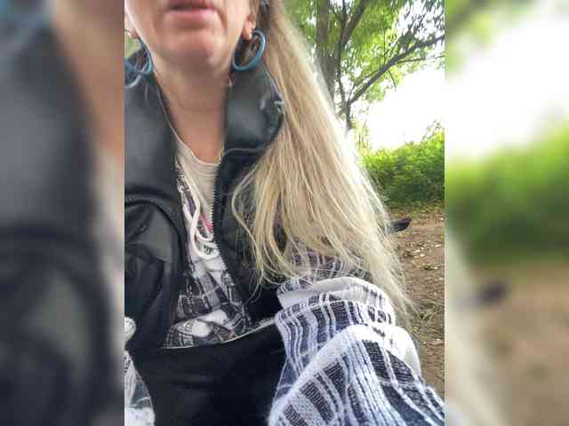 blondalina webcam