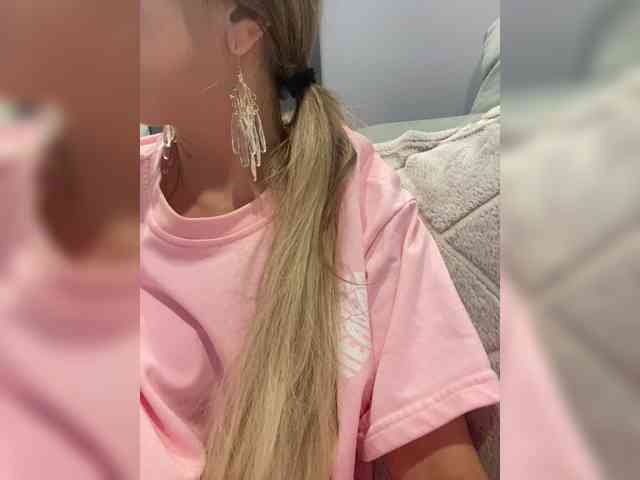 blondalina webcam