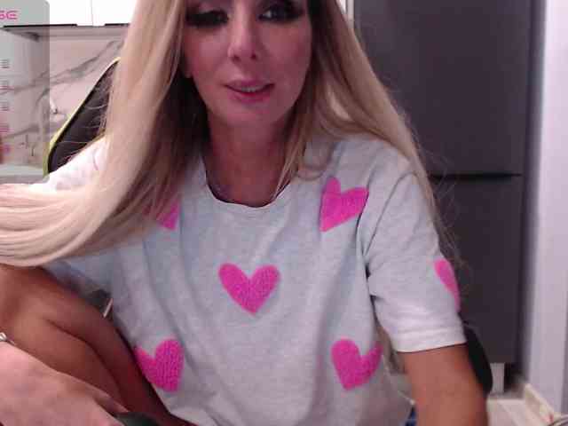 blondalina webcam