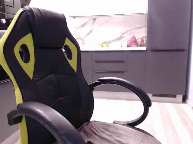 blondalina's live room