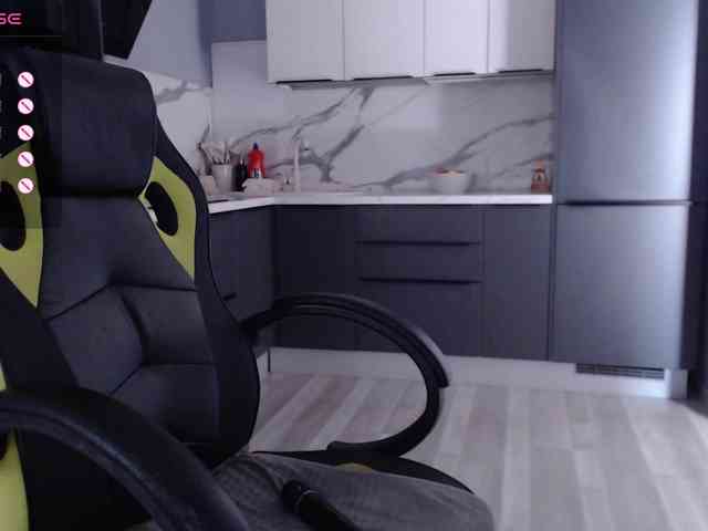 blondalina webcam