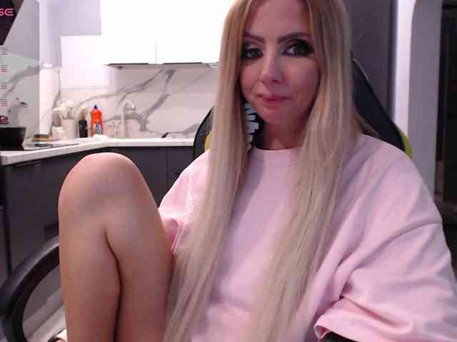 blondalina webcam