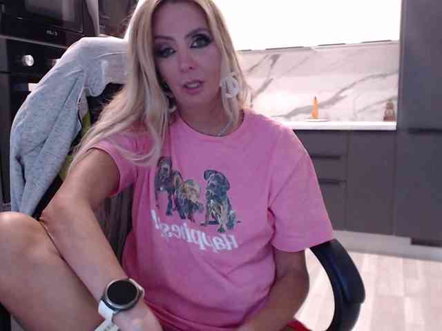 blondalina webcam