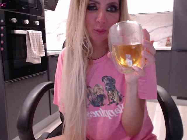 blondalina webcam