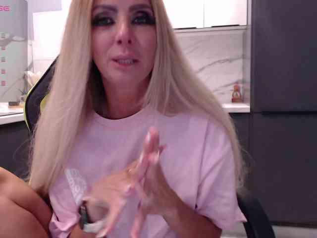 blondalina webcam
