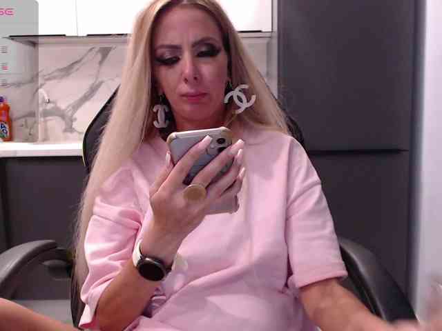 blondalina webcam