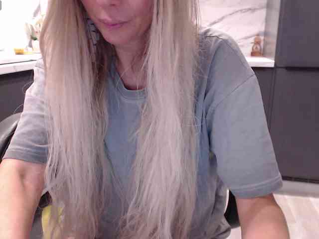blondalina webcam