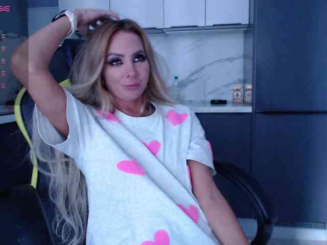 blondalina webcam