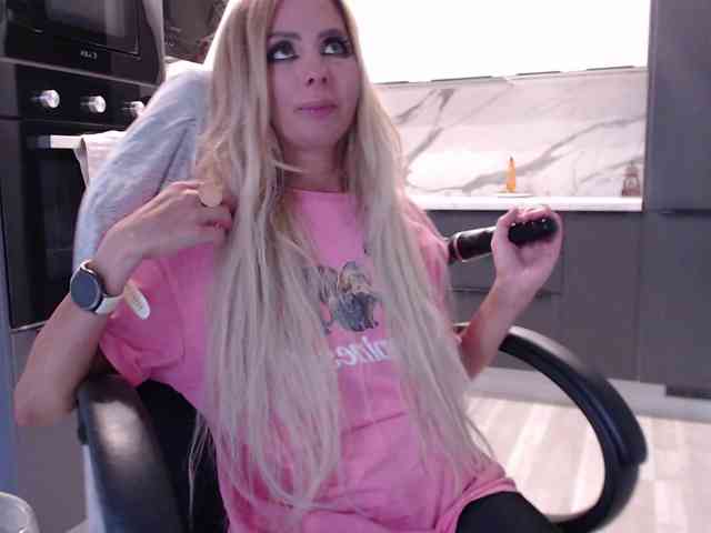 blondalina webcam