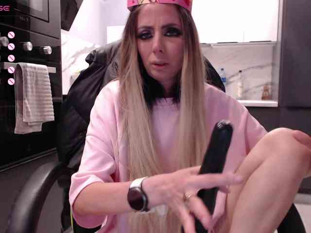 blondalina webcam