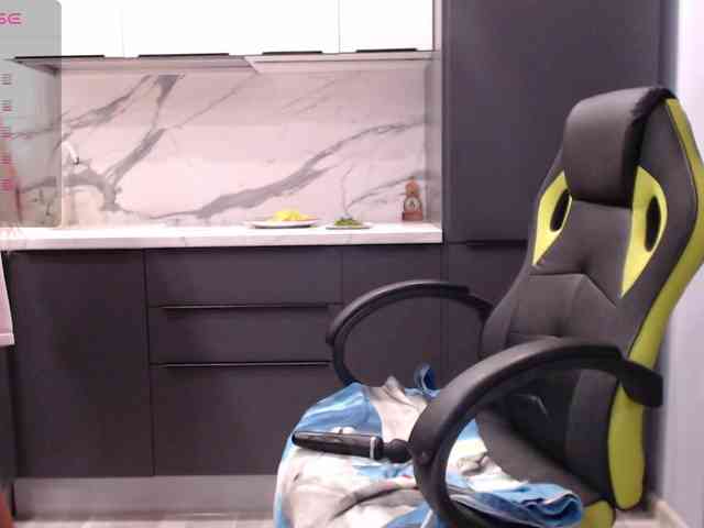 blondalina webcam