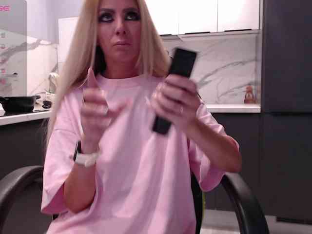 blondalina webcam
