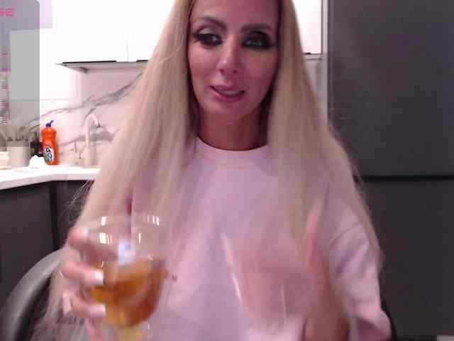 blondalina webcam