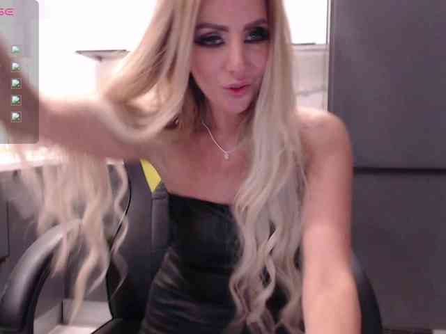 blondalina webcam