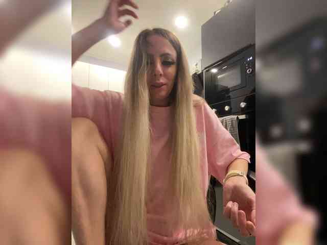 blondalina webcam