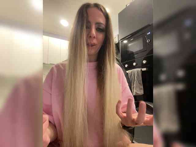 blondalina webcam