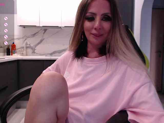 blondalina webcam