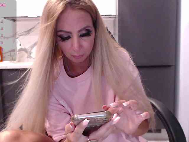 blondalina webcam