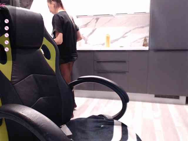 blondalina webcam