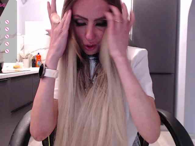 blondalina webcam