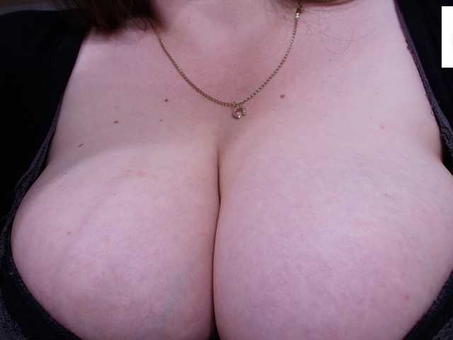 Irishka14 live webcam show