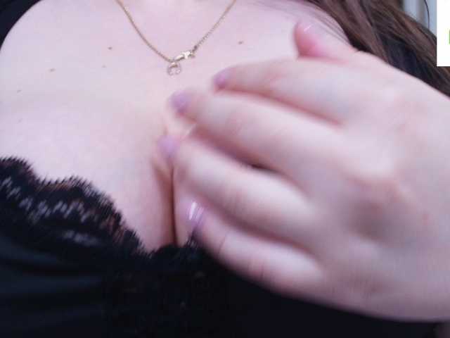 Irishka14 live cam on BongaCams