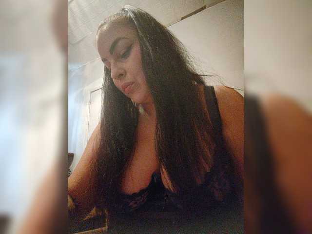 kissmabont live cam on BongaCams